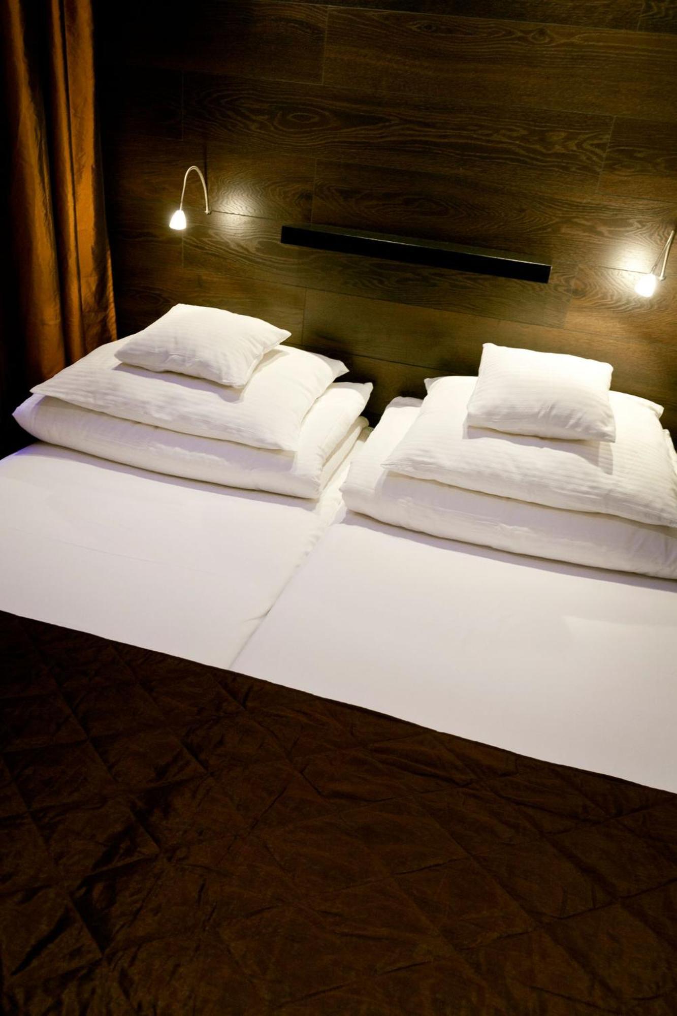 Nu Hotel Лодзь Экстерьер фото