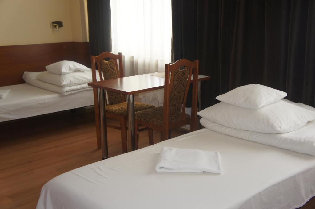 Nu Hotel Лодзь Экстерьер фото