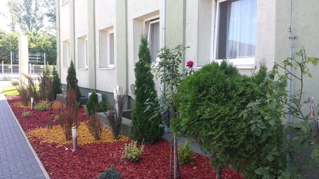 Nu Hotel Лодзь Экстерьер фото